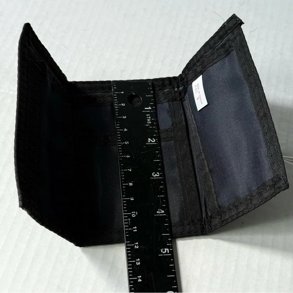 Dallas Cowboys Black and Gray Men’s‎ Wallet 1993 NFL